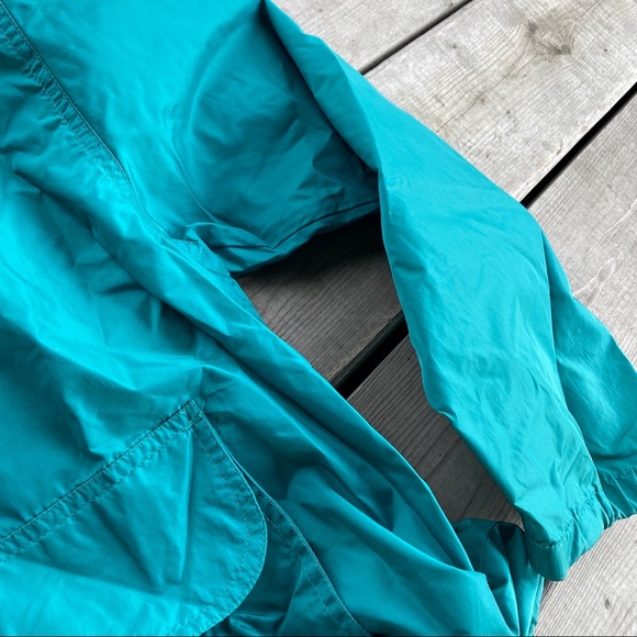 Woolrich Light Windbreaker - Picture 5 of 10